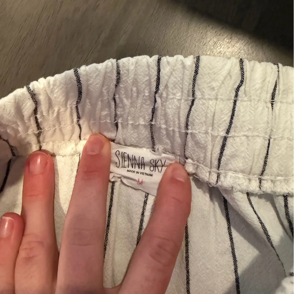 White Wide-Leg Drawstring Pants with Black Pinstripes - Picture 4 of 4